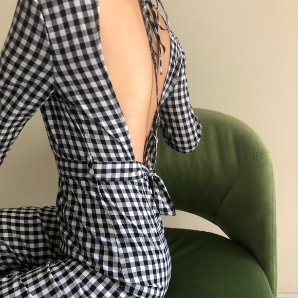 Checkered jumpsuit with plunging neckline - Picture 5 of 7